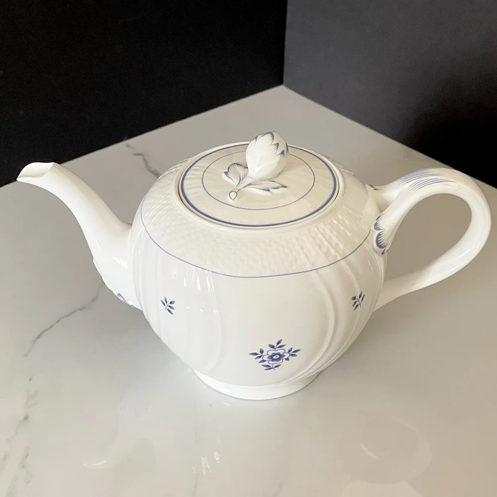 Coburg Teapot - Heinrich Villeroy & Boch